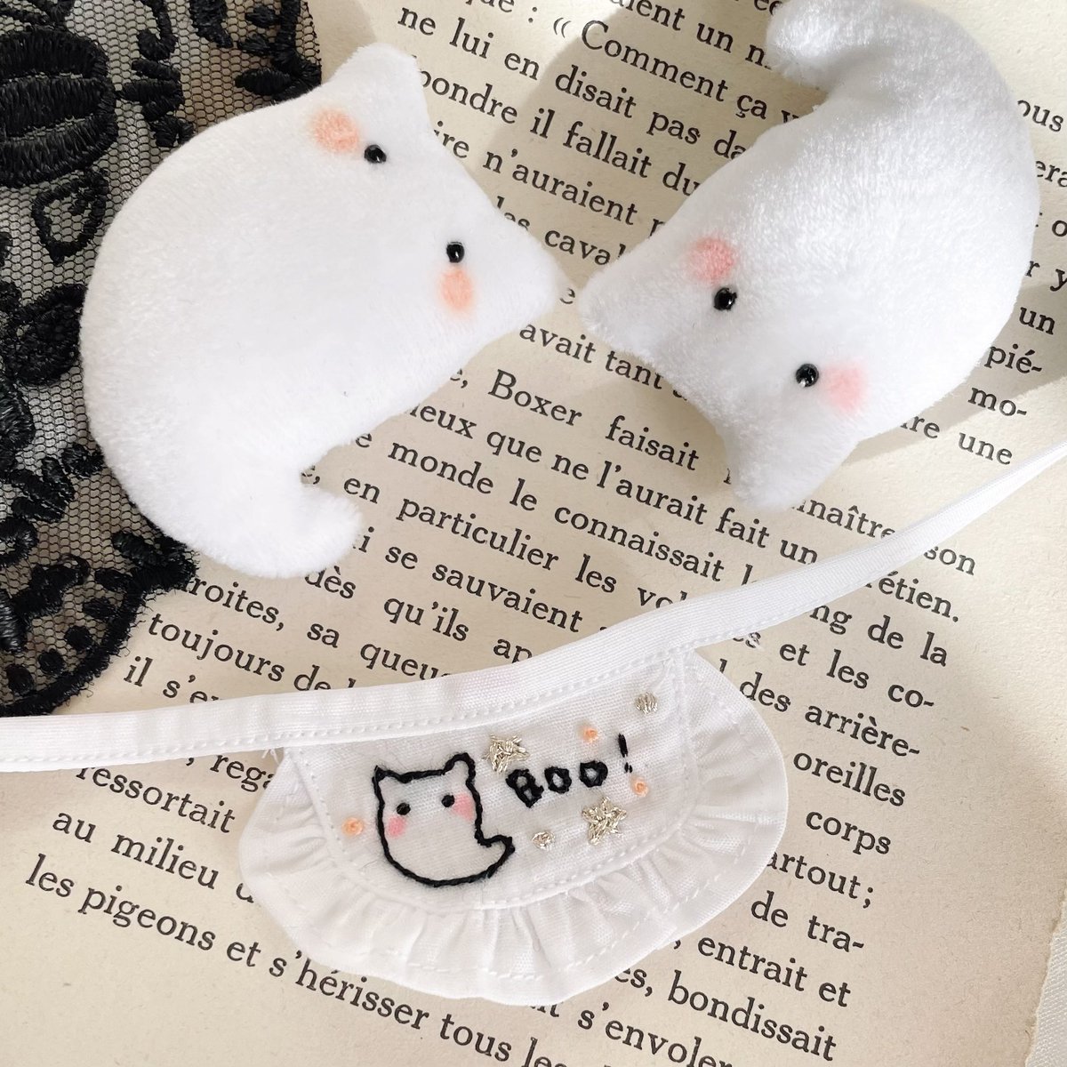 minmin_cocon's tweet photo. ドルミスで委託させていただく予定のエプロン。yamaさんちのねこみみオバケちゃんを刺繍させて頂きました👻🪡
イベント限定販売です🫶
#パステリウム
#coconのアトリエ https://t.co/OWe3cHJzXp