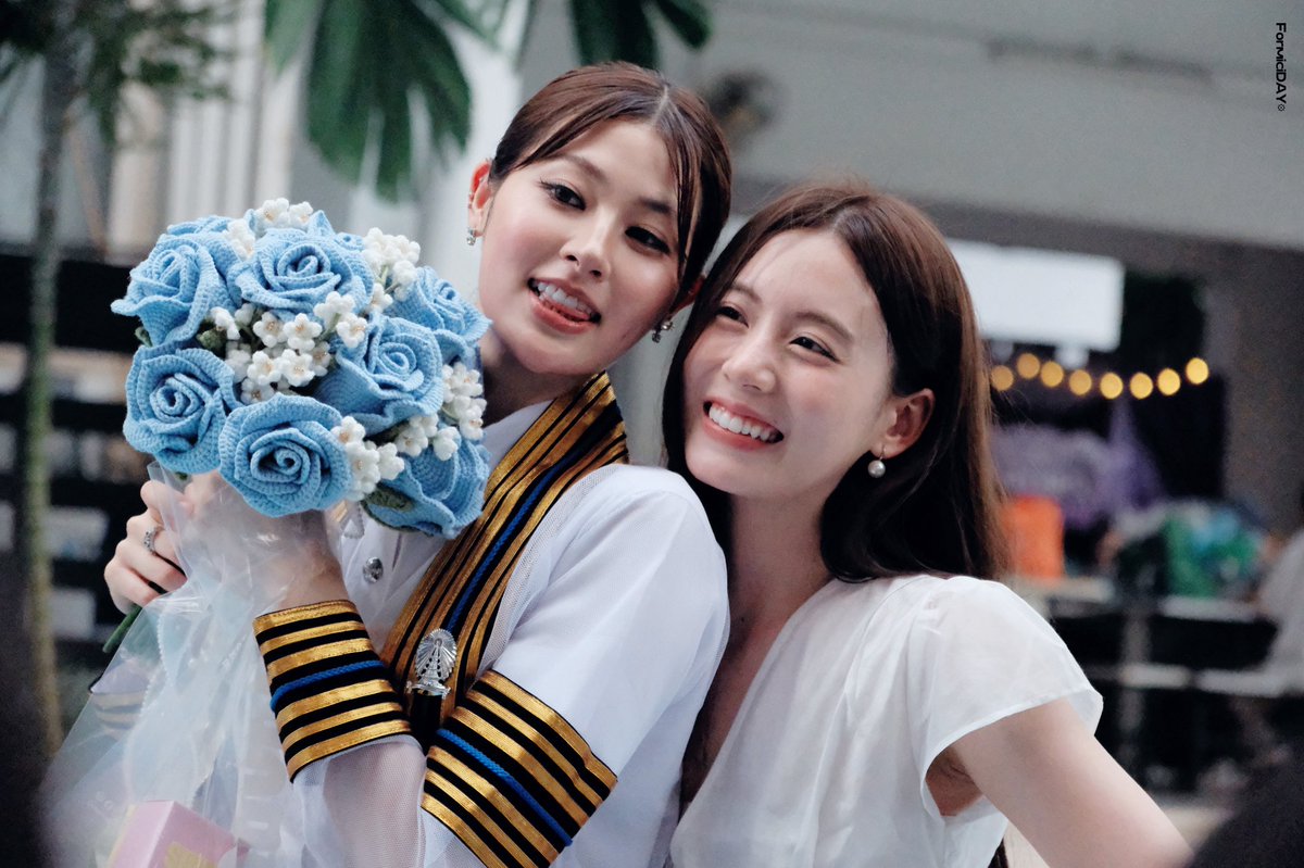 gooye_nn1's tweet photo. 🫠

#PahnGraduationsDay 
#pahnthitta
#pahnfond https://t.co/BBl9NbUqbL