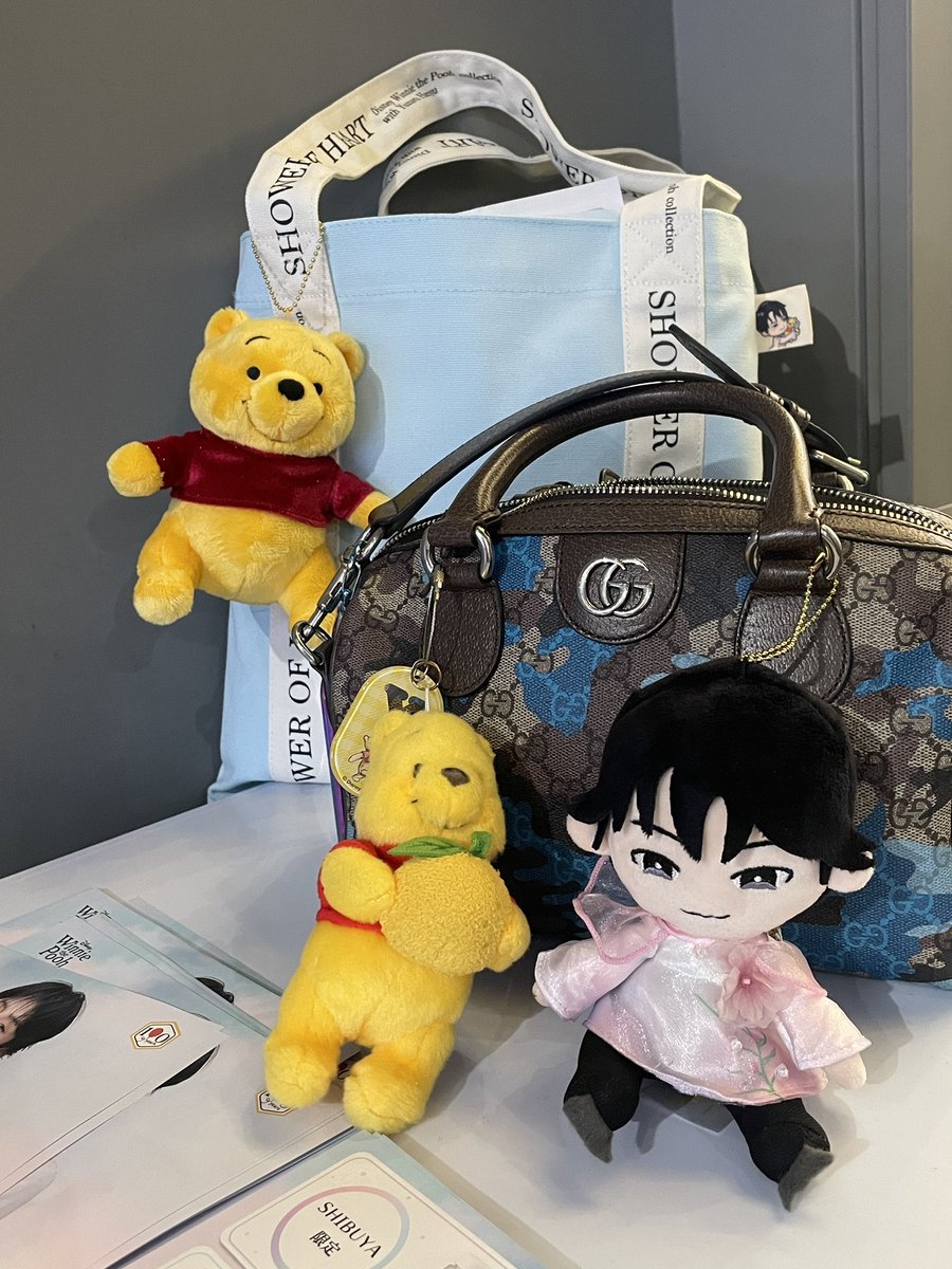 Viekyzhou1011's tweet photo. #プーさんプーさん
#羽生結弦
#シャワハー
💗💗💗💗💗💗💗💗💗💗💗
全部お迎えできました〜🥹💙💛✨
SHOWER OF HEARTのグッズ、どれも可愛すぎる〜💕
羽生くんとプーさんがいっぱいで、眺めているだけで幸せ💙
本当に素敵すぎる〜！！✨
全部買えて大満足です💙 https://t.co/EaGWys6pw5