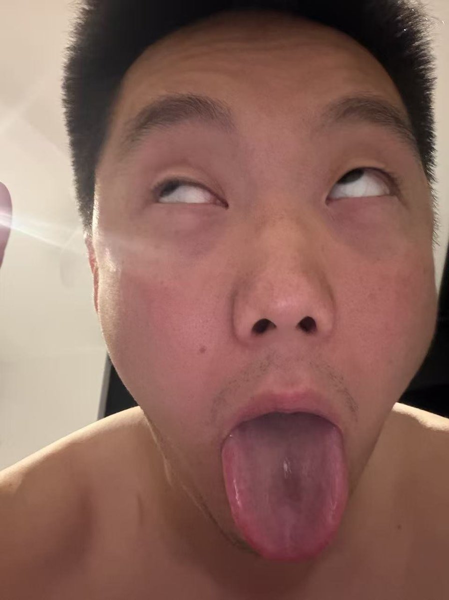 SW_boy1997's tweet photo. 傻逼直男丝袜贱狗母蛆赵雪岩，求了老子半天要把他无脑无码曝光，臭山东傻逼，表面正经，背地里犯贱！甚至把他和女朋友床上视频都发来求曝光！！！ #丝袜 #裤袜 #男丝袜 #同好 #丝袜臭脚 #黑丝 #裤袜男 #SM #肉丝 #皮鞋丝袜 #丝袜 #裤袜 #男丝袜 #同好 #丝袜臭脚 #黑丝 #裤袜男 #SM #肉丝 https://t.co/zVNhRSOXb6