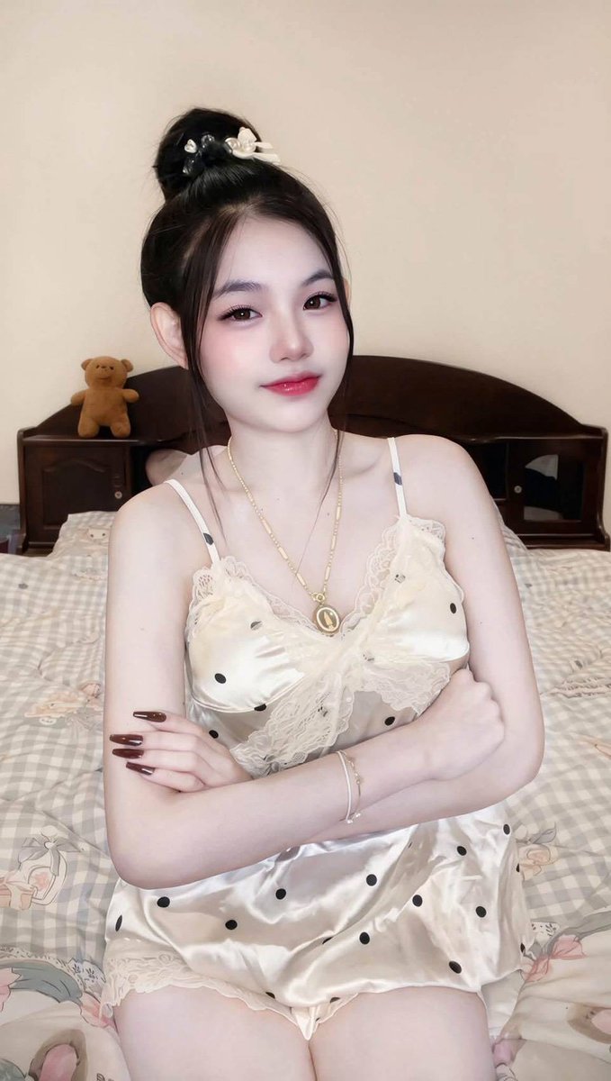 Marqueritehvaj's tweet photo. 2🌸 🌤️ ครีมกันแดดเนื้อซูเฟล่ บางเบา คุมมันนาน 
🌺 สัมผัสนุ่มละมุน เกลี่ยแล้วกระจายทั่วผิวได้ง่าย เหมาะกับการหยิบใช้เป็นประจำในตอนเช้า...🪻🌷

           น้องมาใหม่นะคะ

600/1💦 

🆔 @539gasgp

🔗 https://t.co/cDgds96kk7

#รับงานดอนเมือง
รับงานดอนเมือง 
สะพานใหม่
สายไหม
🌋🌋🌋🌋🌋 https://t.co/xvLH2Y9gSL