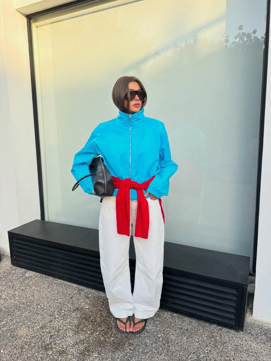 InStyleMexico's tweet photo. Dile adiós a tu beige era porque estos 5 colores son perfectos para agregar a tus outfits de otoño: https://t.co/w2ZWyIQAcW https://t.co/Wuz5cLcqgb