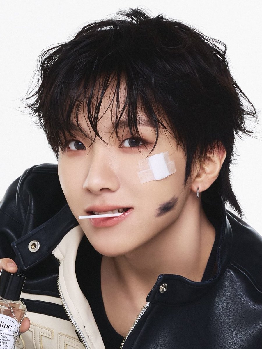whimdaa's tweet photo. 오빠는 뭘로 승부한다? https://t.co/Zwc7Ty98pn