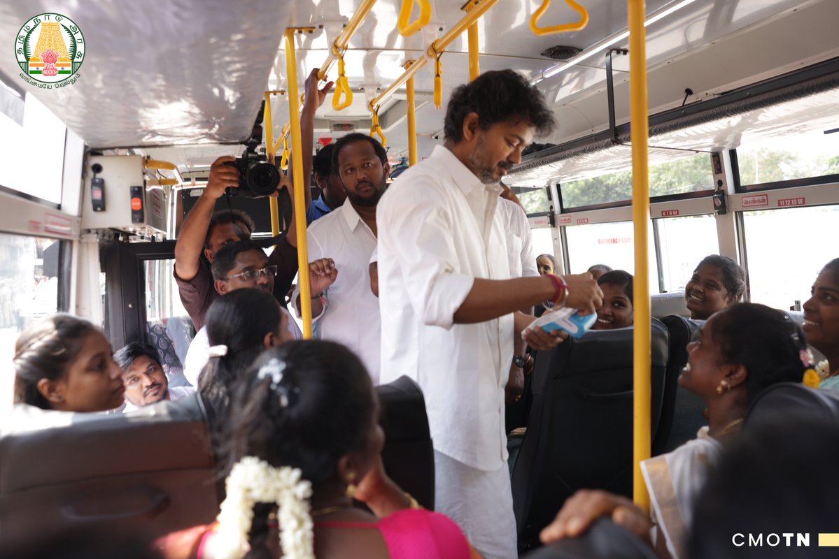 CMOTamilnadu's tweet photo. மாண்புமிகு தமிழ்நாடு முதலமைச்சர் திரு.ச.ஜோசப் விஜய் அவர்கள், “வெற்றிப் பயணம்” திட்டத்தை தேசத்தந்தை மகாத்மா காந்தியடிகளின் பிறந்த நாளான இன்று (2.10.2026), சென்னை, கோயம்பேடு பேருந்து முனையத்திலிருந்து மகளிருக்குக் கட்டணமில்லாப் பேருந்துப் பயணச்சீட்டை வழங்கித் தொடங்கி வைத்தார்.

#CMJosephVijay‌ 
#VettriPayanam