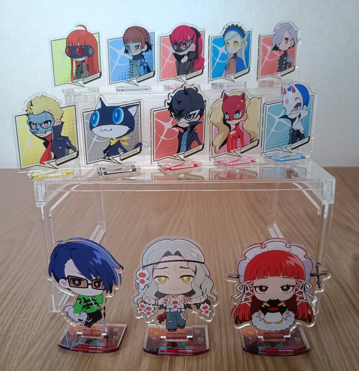 bucchi2018's tweet photo. #ダイソー　で飾るやつ見つけた！
いい感じ😚
#ペルソナ https://t.co/5uwgR4ys4E