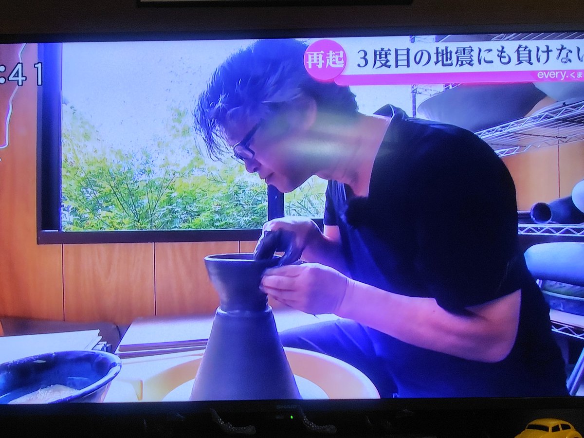 shusei1970's tweet photo. 今回取材して戴いたことで
改めてこれからのことなど
自分に問い考える時間を持てました。

丁寧な取材と企画、編集をして戴いた
川又優アナウンサーさん
放送して戴いた
ＫＫＴ熊本県民テレビさん
本当にありがとうございました。
心より感謝申し上げます。 https://t.co/sT9HOLAodP