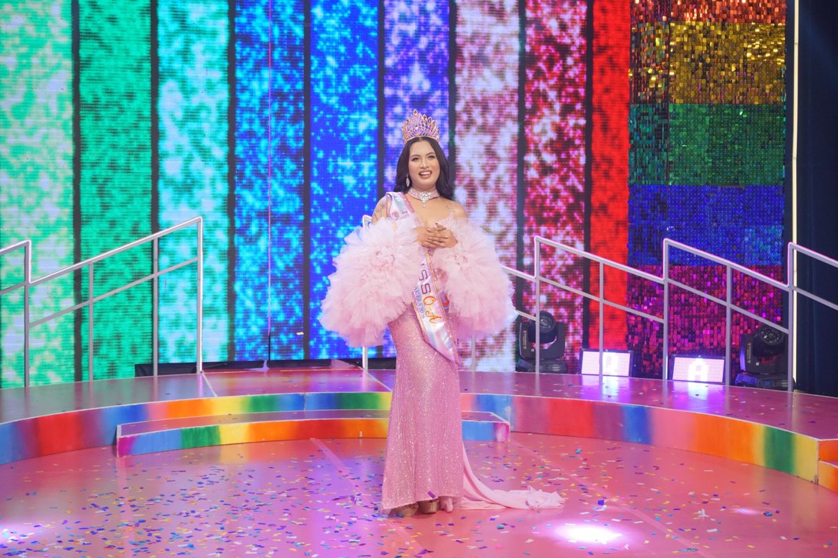 gmanetwork's tweet photo. Congratulations, JANNA FELICES, Reyna Talak-Era of the day! 🤩

#ShowtimeOkayOctober #MissQandA
For more #ItsShowtime content, visit:
https://t.co/tbHD33i9tP https://t.co/6jUAKcosHw