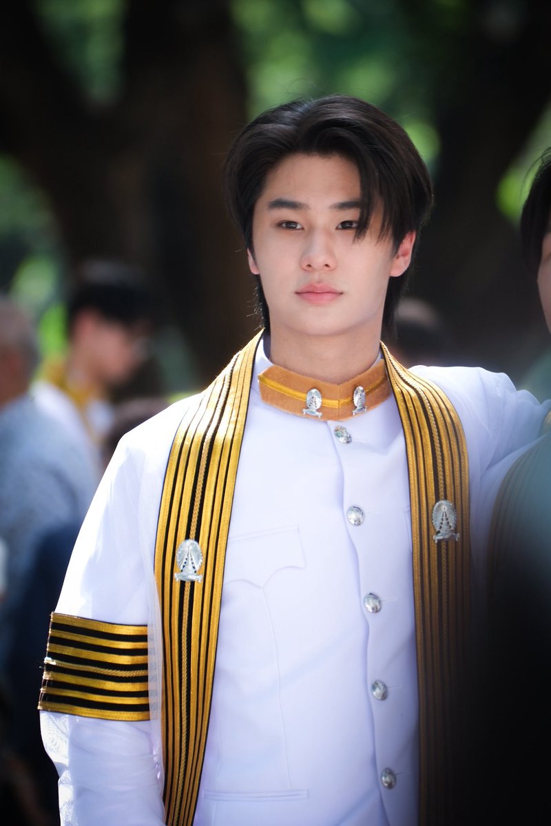 ei_han41070's tweet photo. from a little baby to a proud graduate boy now.growing up so well,I’ll always be proud of your success🥺🎓✨

LUKE GRADUATION DAY

#CongratulationsLuke 
#lukeso_ @lukepeemsan https://t.co/a76eE6Q6RV