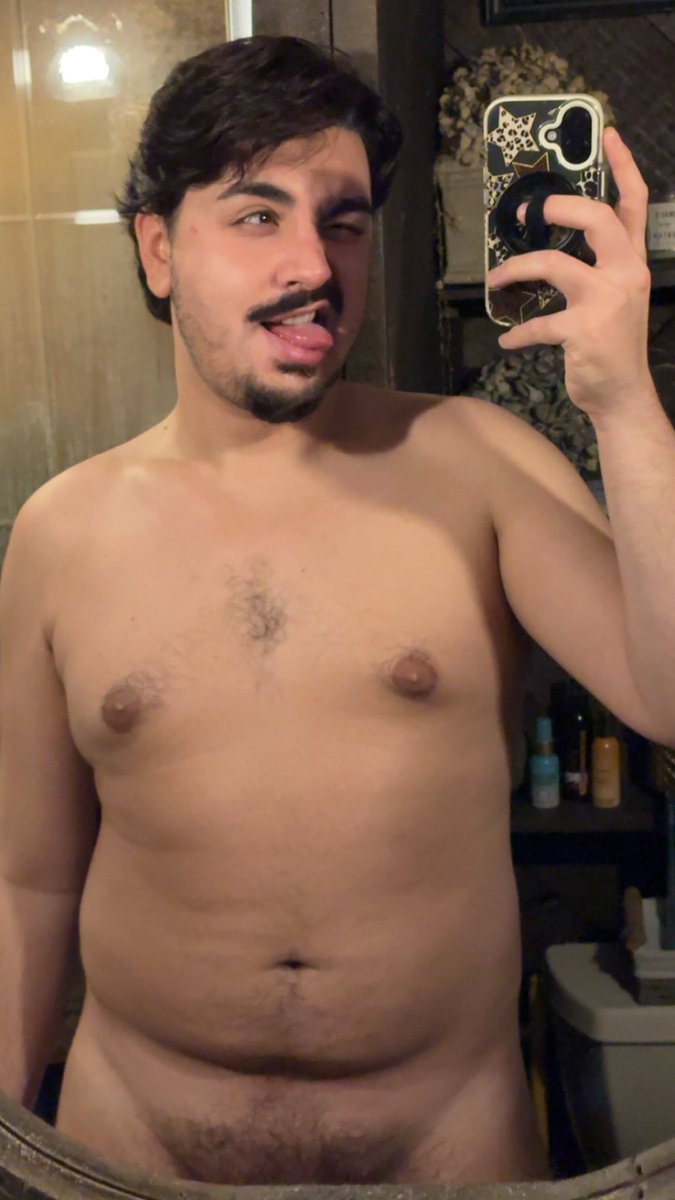 toodomforu's tweet photo. Shower time https://t.co/KnGSRlbyv9