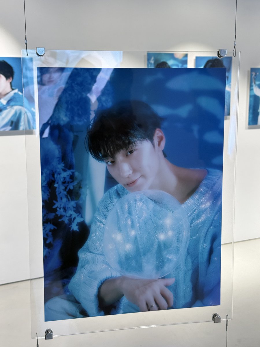 still_here_8's tweet photo. ATEEZ 8th Anniversary Exhibition : BLUE DRIFT 💙

#에이티즈 #ATEEZ #BLUEDRIFT https://t.co/BWqieShS7X