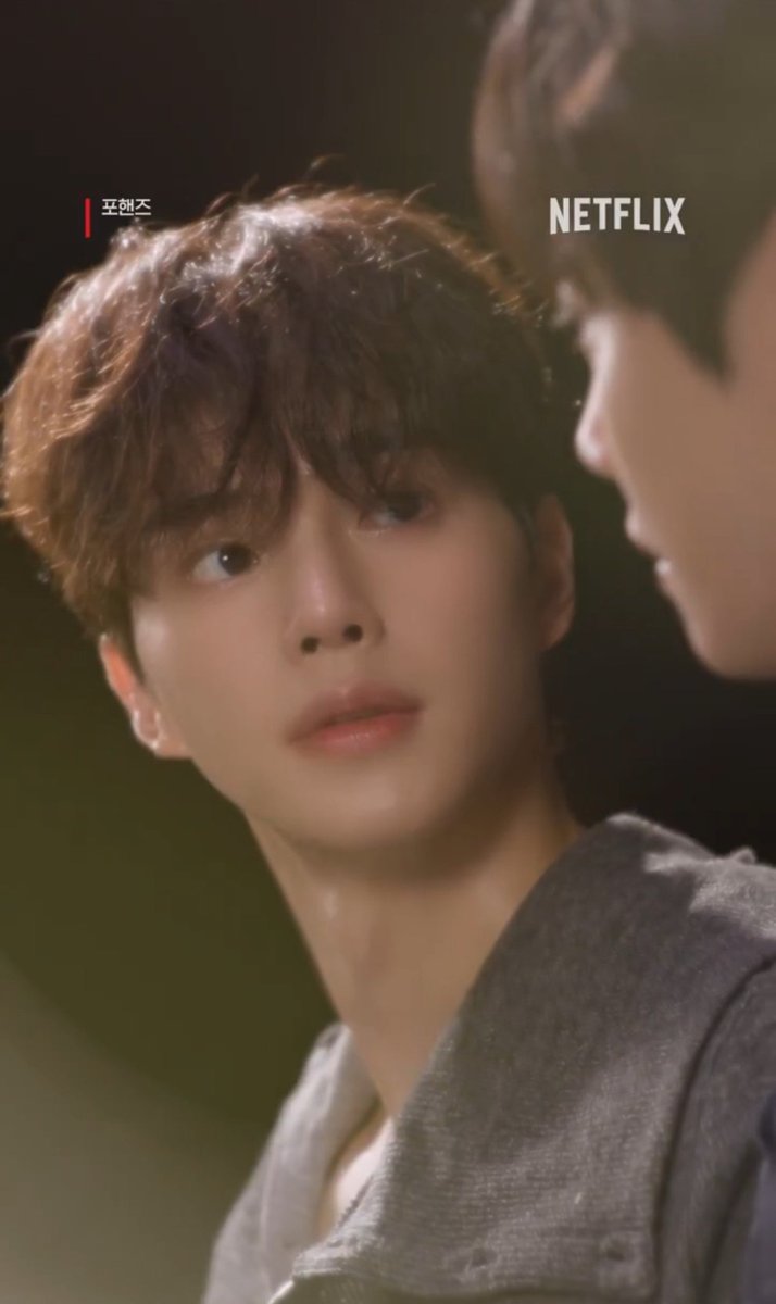 linlin23b's tweet photo. So you were playing the role of a sheep the whole time? No wonder those pure eyes. Did you talk it over with the director beforehand? Because that’s exactly how a sheep look. If a sheep were a person, it would look like this. Damn Song Kang Pio
#FourhandsTwoSonatas #포핸즈
#SongKang #송강
https://t.co/PPwxuXBKW8
https://t.co/np7yPP9C9q