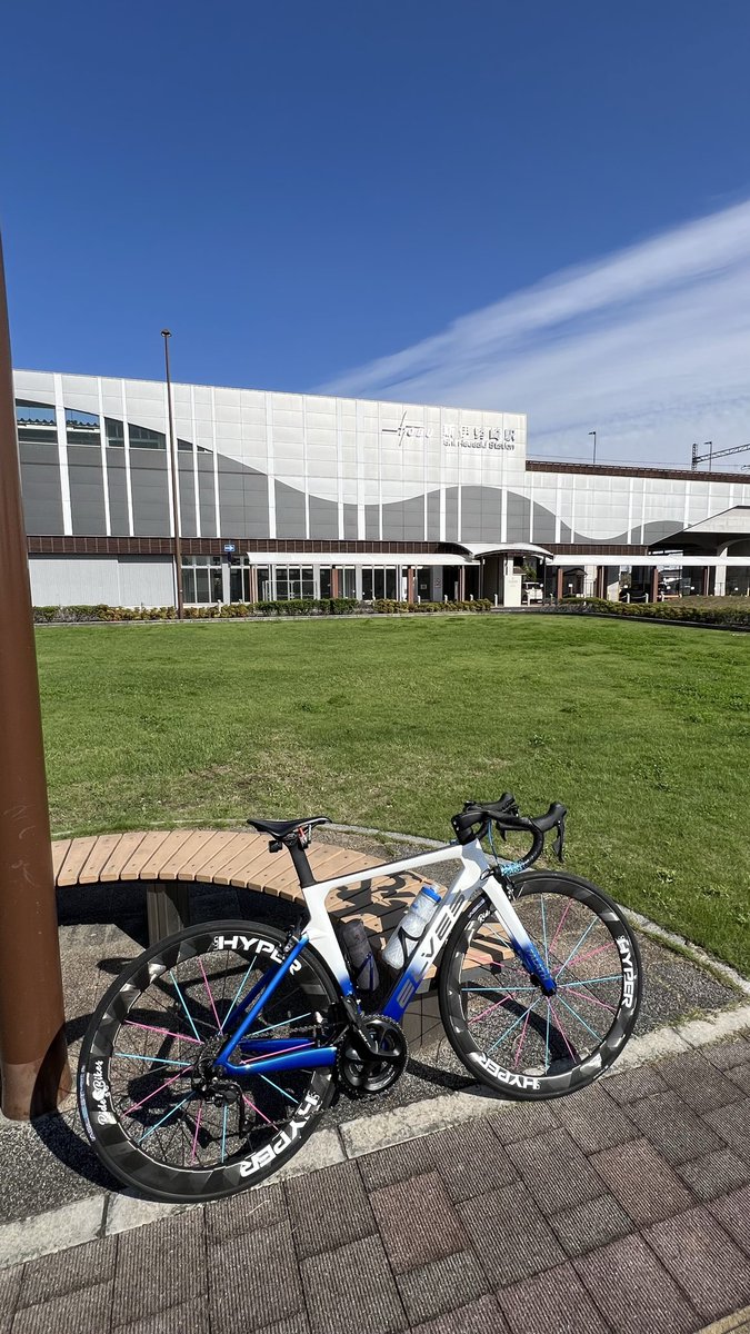 shigechi_issk's tweet photo. 今日はやっと時間も取れたから３ヶ月振り😅に乗って来たー✨
久しぶりだから市内を超ゆるぽたで筋肉をほぐしに………

あ、10/17.18でしまなみ海道行きまーす✨
今回で5回目だけど今までは観光とかしなかったので今回はあちこち回りたいと思いますw

#elves
#elvesbike https://t.co/xhvdweulw6