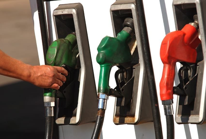 lnnocent191535's tweet photo. #ICYMI: Mineral and Petroleum Resources Minister Gwede Mantashe says there is currently no threat to South Africa's fuel supply.

🔗 https://t.co/mIKGbvcwax

#SANationalUpdates 
#FuelSupply
 #GwedeMantashe https://t.co/RqR3ewCru2