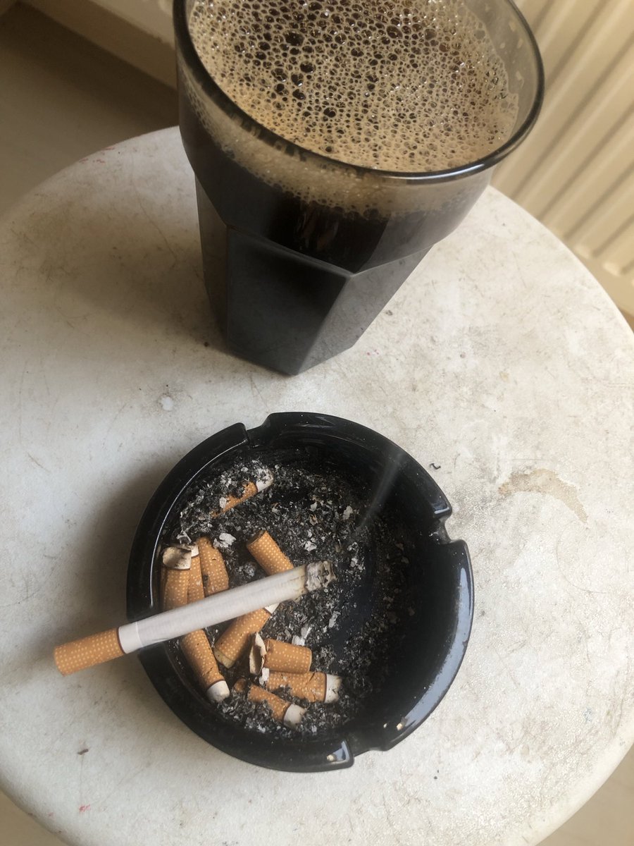 ilovesuamore's tweet photo. Black coffee + cig combo https://t.co/jMH5GDQjqG