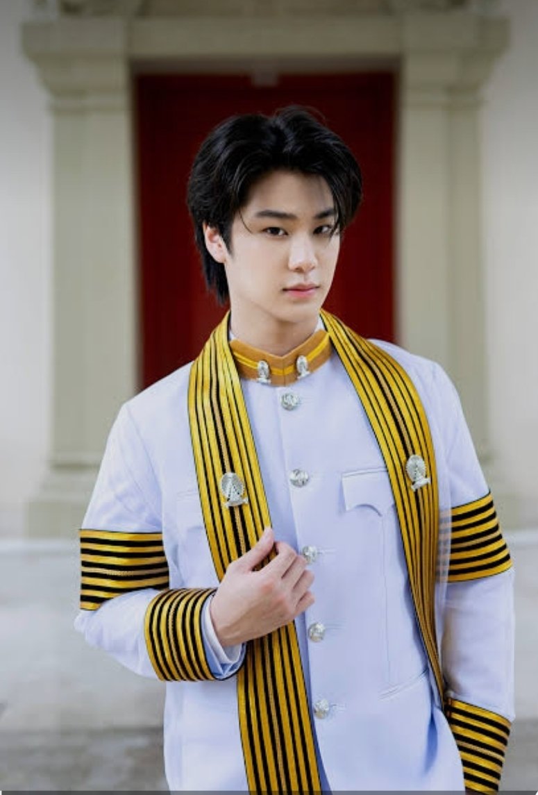 GoldenDraco5's tweet photo. Congratulations handsome🎉🎊🎉

LUKE GRADUATION DAY

#CongratulationsLuke 
#lukeso_ https://t.co/5Qb5xlGVak