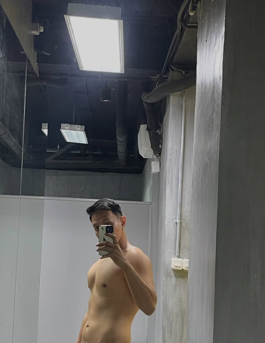 tulisrn's tweet photo. gimna mau siang ini
#gaysurabaya https://t.co/UlFtwae4X7