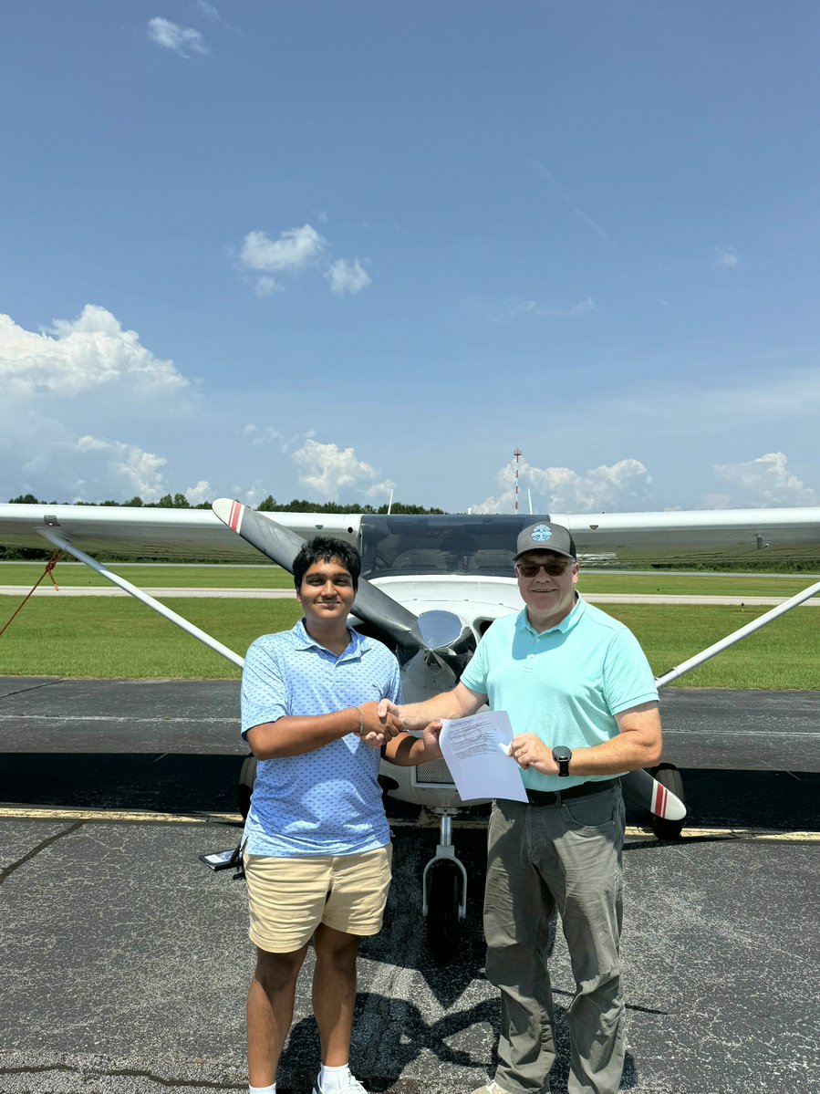 coletamaracc's tweet photo. Instrument Rated at 17����
#Aviation https://t.co/HY5zwfmFYT