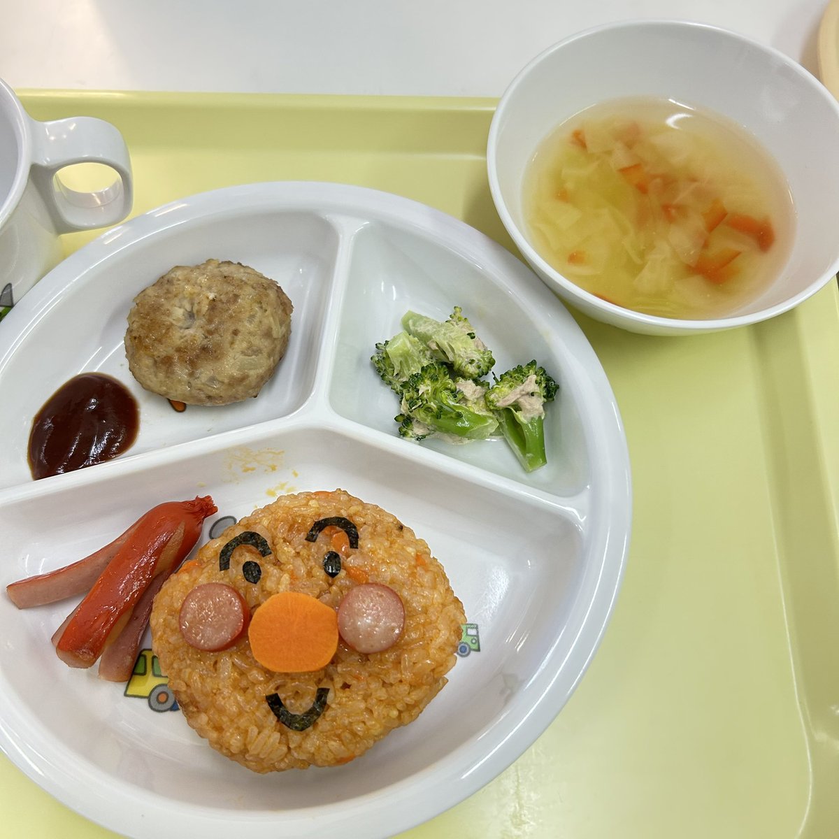 admic_hoiku's tweet photo. 今週の給食です🍴♡

https://t.co/AWbX0Yjoyj

#自園調理 #手作りおやつ #幼児食 #給食 #手作りご飯 https://t.co/IopcXj4gy5
