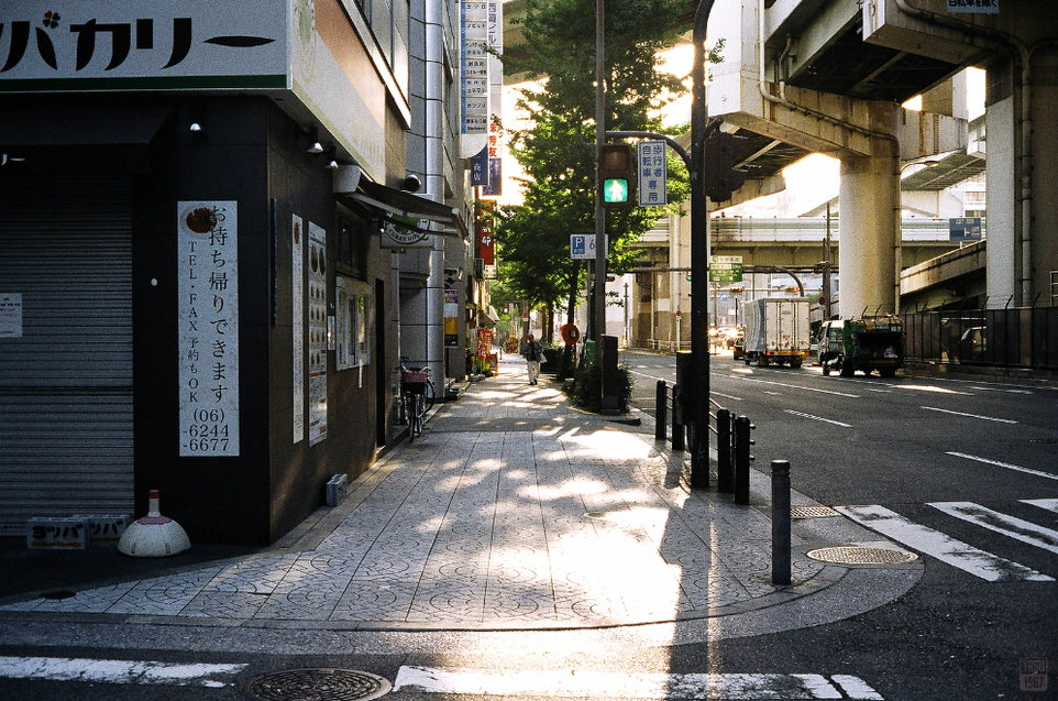 Puneeth07656672's tweet photo. ボイと男性の違い
ショートカットだけど
性別が違う！
大きい事だよね！？
え？ワカチコワカチコなん？
いや！大きな違いよ？
男性が女性好きなんはロングヘアーやからやないよね？
男性がショートカットの女性好きなんやったら
男性のショートカットでいいやろ？
なんて言わないよね？！
何故なら！ https://t.co/VyEnh7wrXp