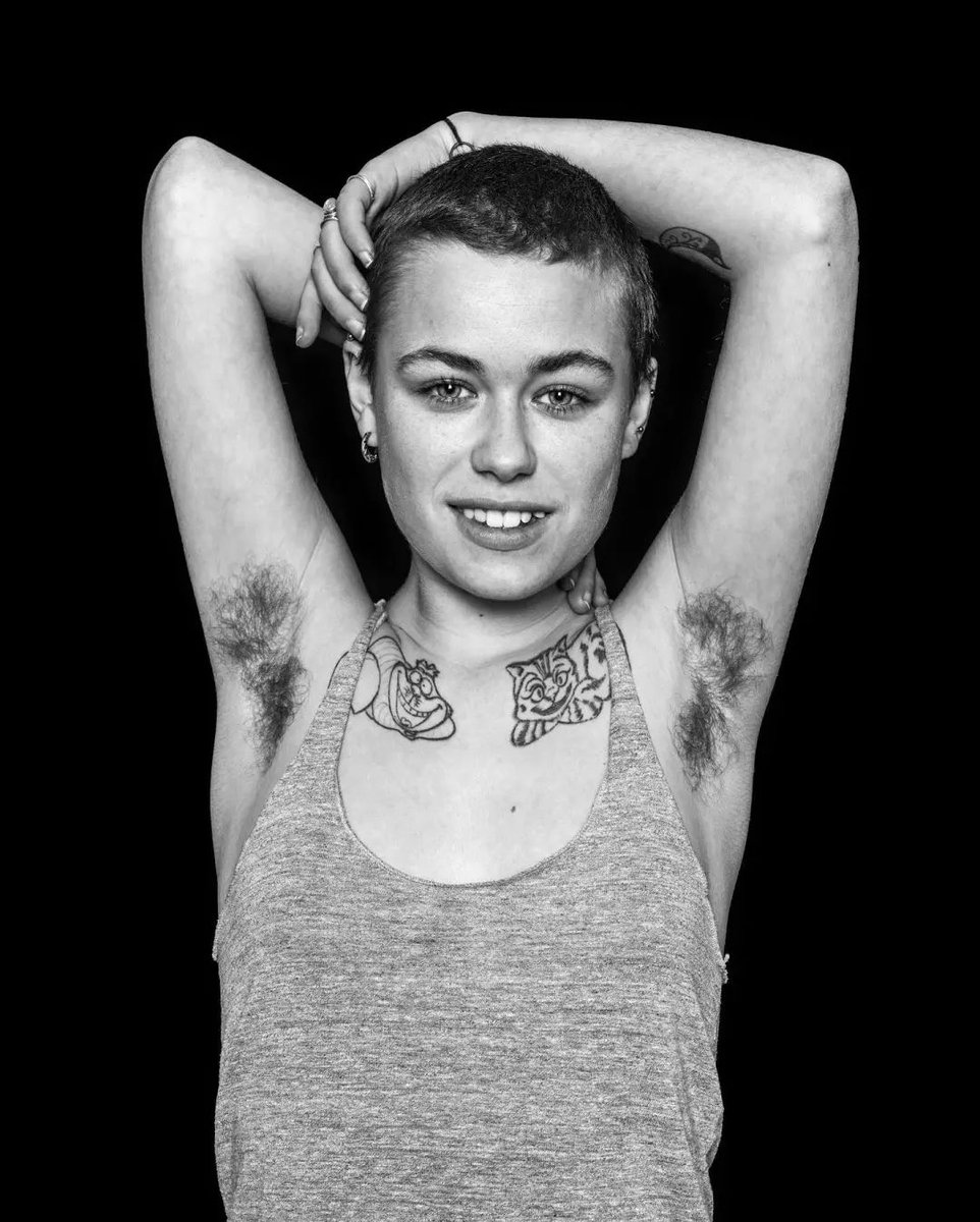 TerryPiercooah's tweet photo. I want to search for those who act like useless trash, so I will flick my armpit to show my disdain. https://t.co/YzUglPo6Z4