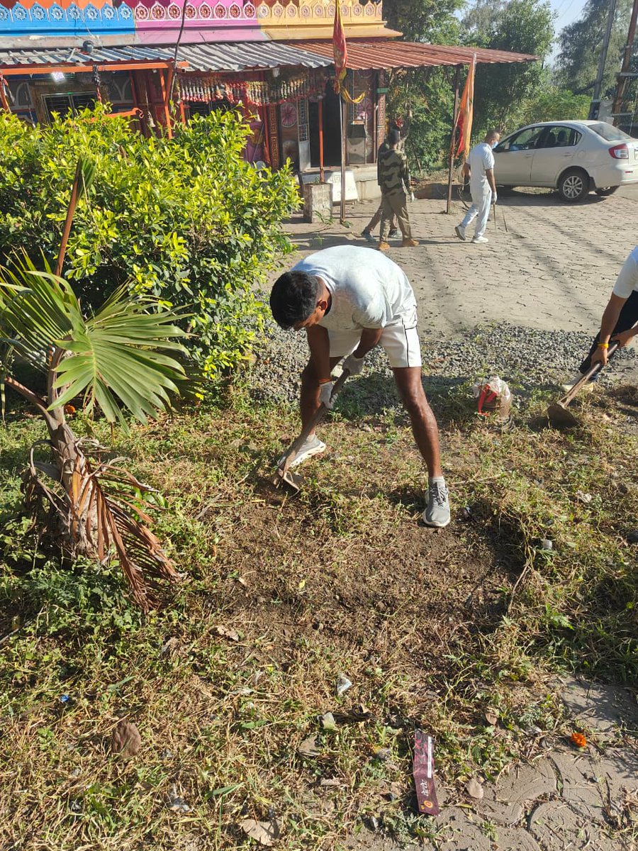 CISFHQrs's tweet photo. SPECIAL CAMPAIGN 6.0 | SWACHHATA IN ACTION

2nd October to 31st October 2026

CISF continues its commitment to Swachhata, cleanliness and environmental responsibility through cleanliness drives, awareness activities and active participation of CISF personnel and stakeholders across its establishments.

#SpecialCampaign6 #SwachhataPakhwada #SwachhBharat #SHS2026

@HMOIndia 
@MIB_India 
@SwachhBharatGov 
@swachhbharat 
@MoHUA_India 
@MoJSDDWS