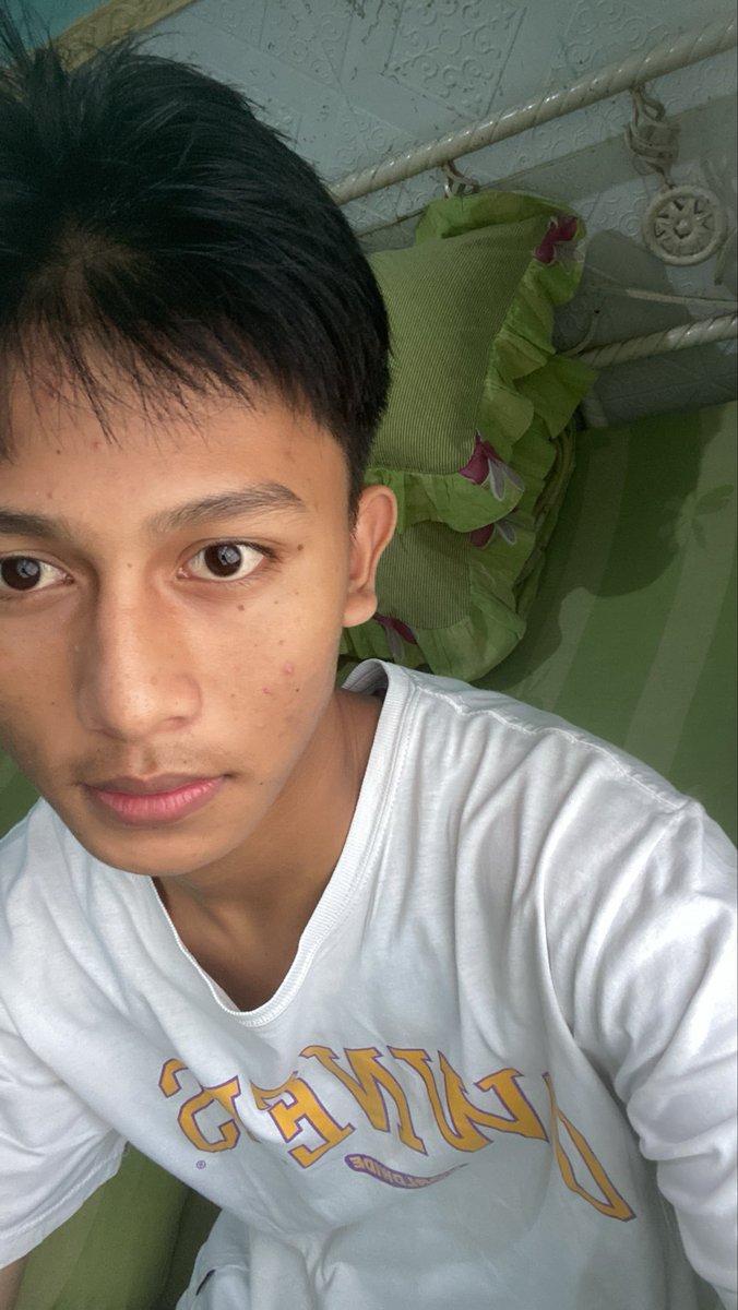 Faceurii's tweet photo. kangen rambut panjang anciss https://t.co/OeI0YjiKaq
