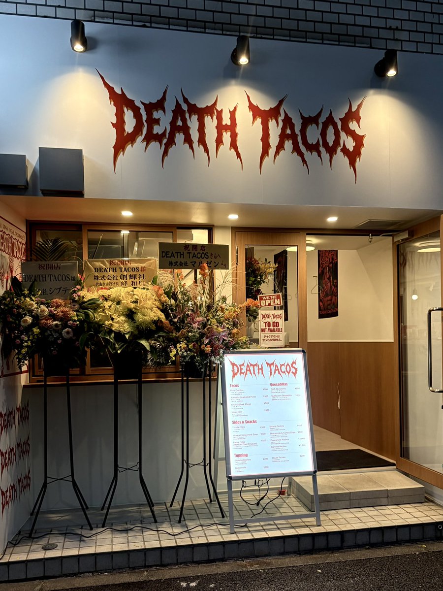 EGOSVMSATANA's tweet photo. DEATH TACOS 🌮🎶 https://t.co/IXq01vq1Kq