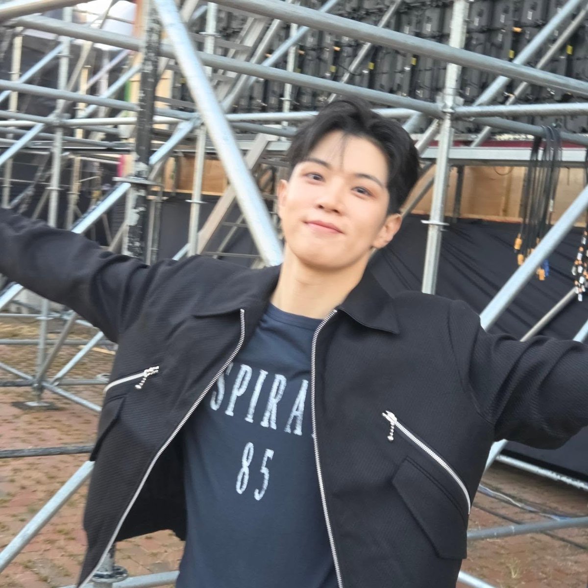alololoall's tweet photo. 울 하망이 잘생겨서 내 힘들다… https://t.co/hne4Wmq2gm