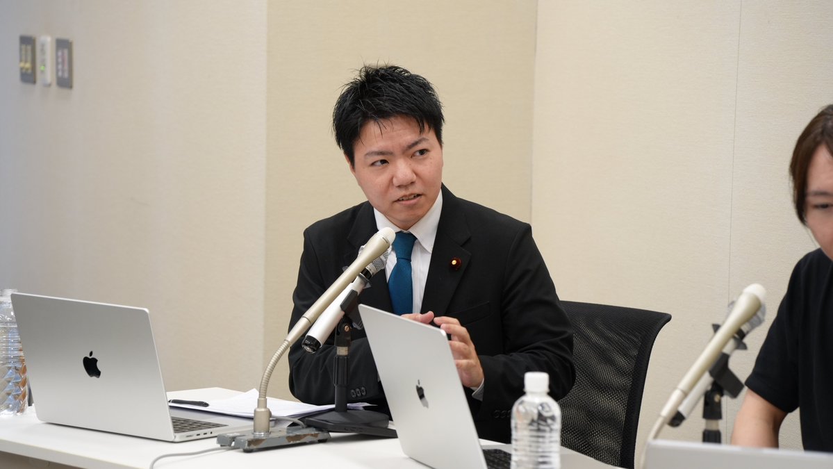 AoiFurukawa's tweet photo. チームみらいで経済学者のグレン・ワイルさん @glenweyl をお招きし、「AIは民主主義をどう変えるか ― 社会の備えと、日本の好機」と題した勉強会を開催しました。
ご参加いただいた各党議員の皆さま、ありがとうございました。

私は司会進行を務めさせていただき、会場から寄せられた質問をグレンさんに投げかけながら、AI時代の民主主義のあり方や、デジタル民主主義の実現に向けて、皆さんと議論を交わしました。

勉強会の様子は、後日動画で公開する予定ですので、楽しみにお待ちください。