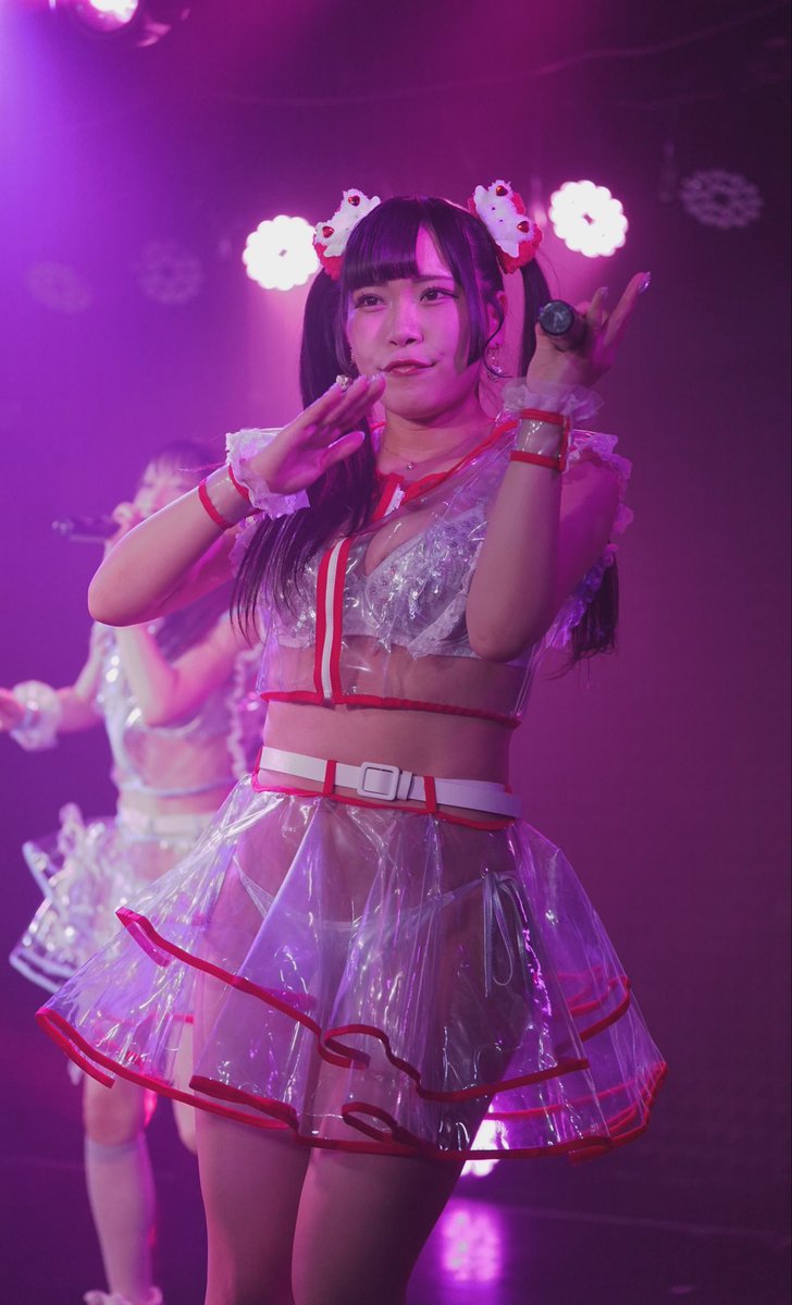 nanamusora's tweet photo. ６月
ミストフェス２日目③

野苺れみさん写真

キリッとした表情が
素敵ですね

#野苺れみ
#本日のれみち
#道玄坂69 https://t.co/DCqaaJT2J6