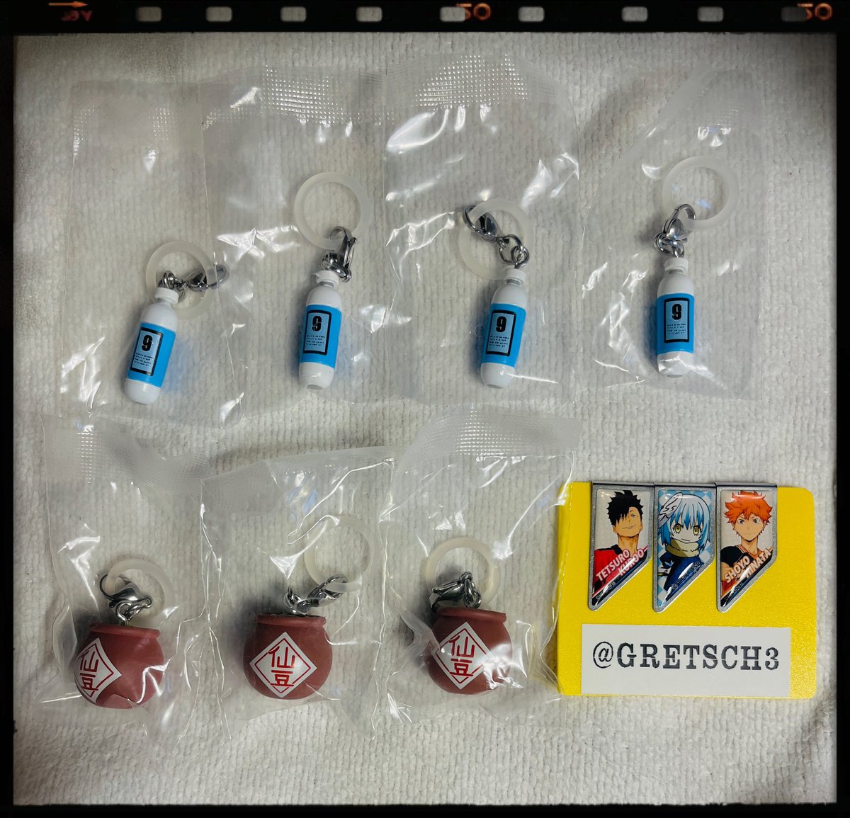 GRETSCH3's tweet photo. 【交換 譲渡】ドラゴンボール
めじるしアクセサリー4

譲 ▶︎ ホイポイカプセル、仙豆

求 ▶︎ カリン1、バイク1 or 定価＋送料

※交換譲渡共に2点〜/纏めて優先

　異種:ちいかわ関連うさぎ
　　　　コナンめじるし

※お取引慣れしてる方でお願い致します https://t.co/qnLd9WXeJJ