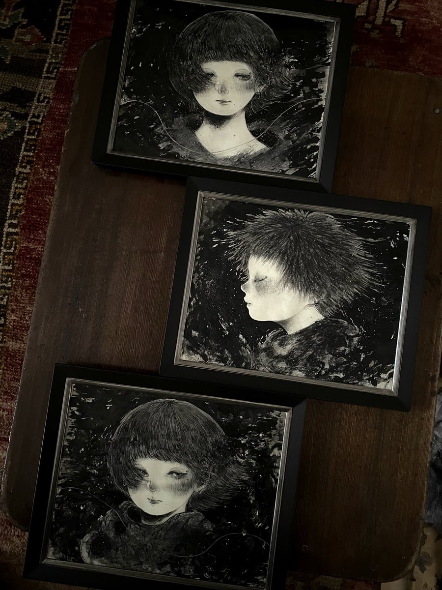 aoki_kaori_'s tweet photo. 本日の22時より、オンラインストアにて
ドローイング作品を出品いたします ▼
https://t.co/ZODXvAfWbk https://t.co/2DRmENKQ8X