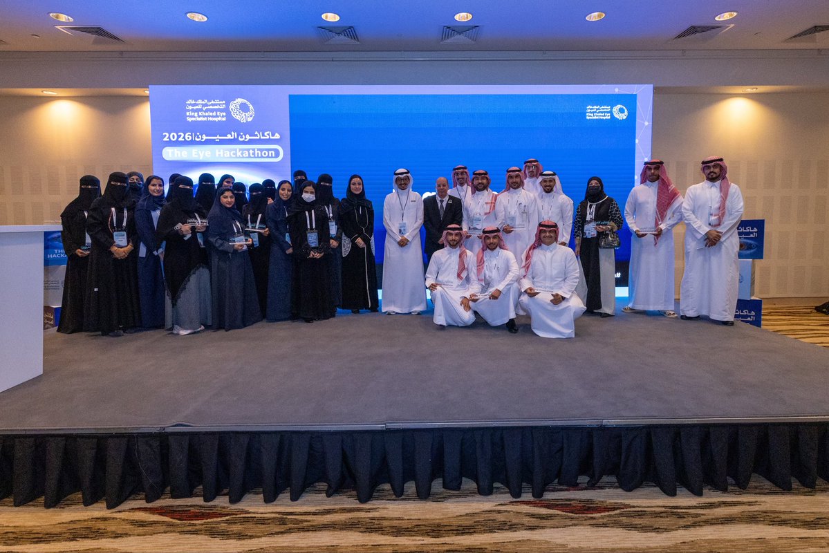KKESHKSA's tweet photo. Award Ceremony | The Eye Hackathon 2026 

كرّم د. عدي العويفير، الرئيس المنظّم لهاكاثون العيون 2026، أعضاء اللجان والمنسقين تقديرًا لجهودهم وإسهاماتهم في تنظيم وإنجاح الهاكاثون، ومنهم:

• Steering Committee
• Scientific Committee
• Data Committee
• Organizing Committee
• Coordinators

#هاكاثون_العيون
#TheEyeHackathon