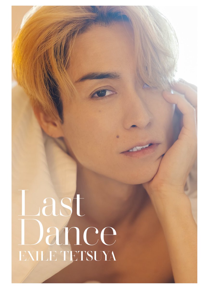 EXILETHESECOND_'s tweet photo. ／
#EXILETETSUYA
アーティストフォトブック
#LASTDANCE 表紙解禁✨
＼

EXILE TETSUYA
最初で最後の写真集
アーティストフォトブック
『LAST DANCE』
表紙3種のビジュアルが解禁📚✨

🗓️受注受付期間
9/26(土)19:00～10/13(火)23:59

🛒EXILE TRIBE STATION ONLINE STORE
🔗 https://t.co/VRvDNImPsq

@epi_tetsuya  
@ETS__OFFICIAL 
@amazingcoffee__