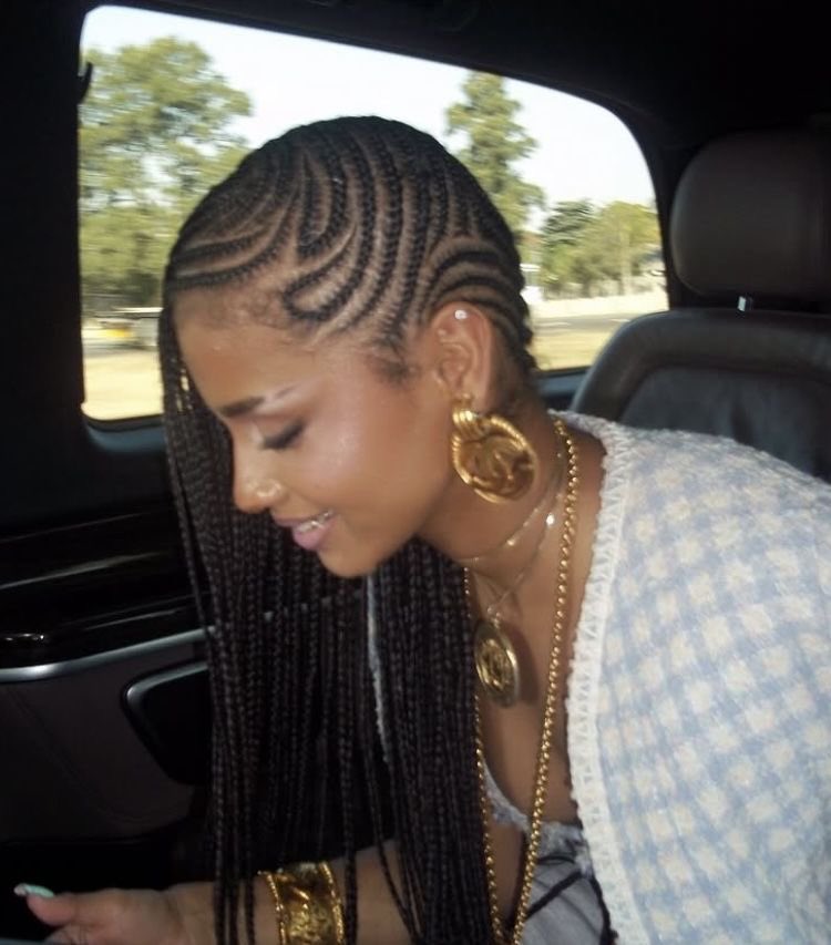 WEAKNND's tweet photo. those braids were so tea https://t.co/gb06stywgE