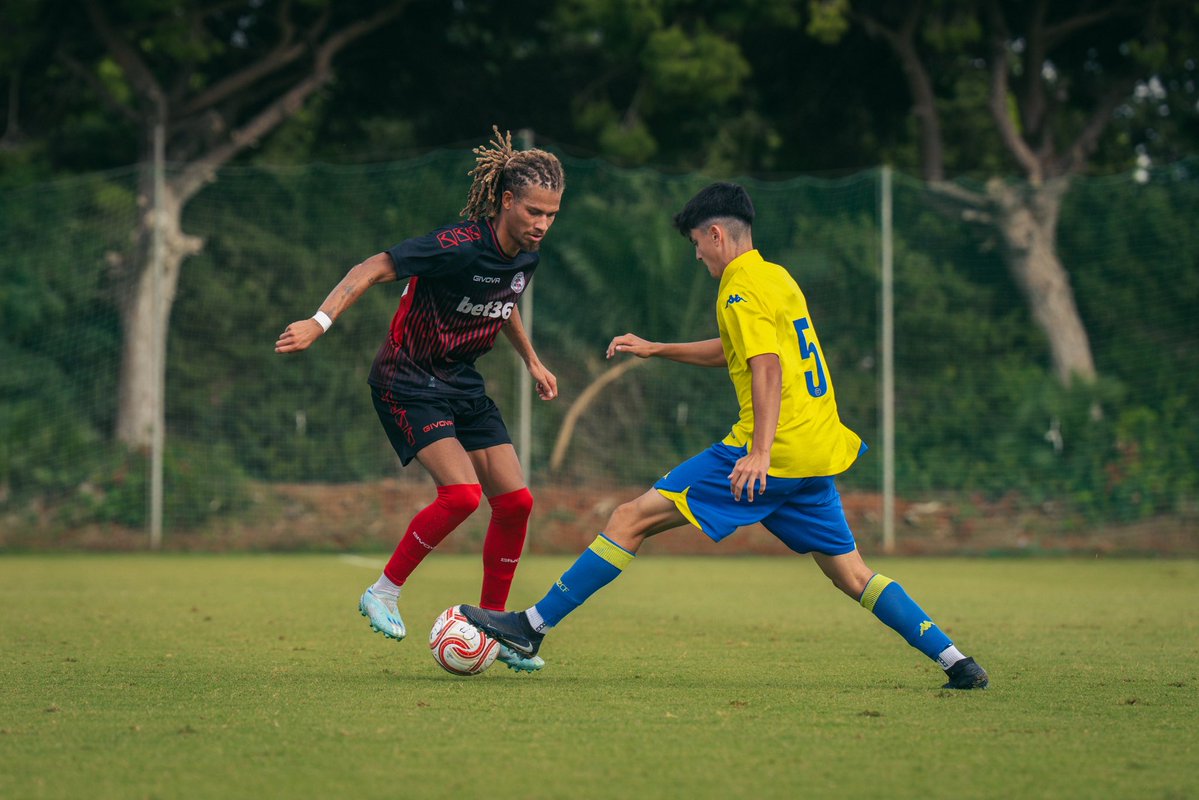 LincolnRedImps's tweet photo. Valuable minutes in the tank 💪
#LRIFC https://t.co/eCD1ILX45B