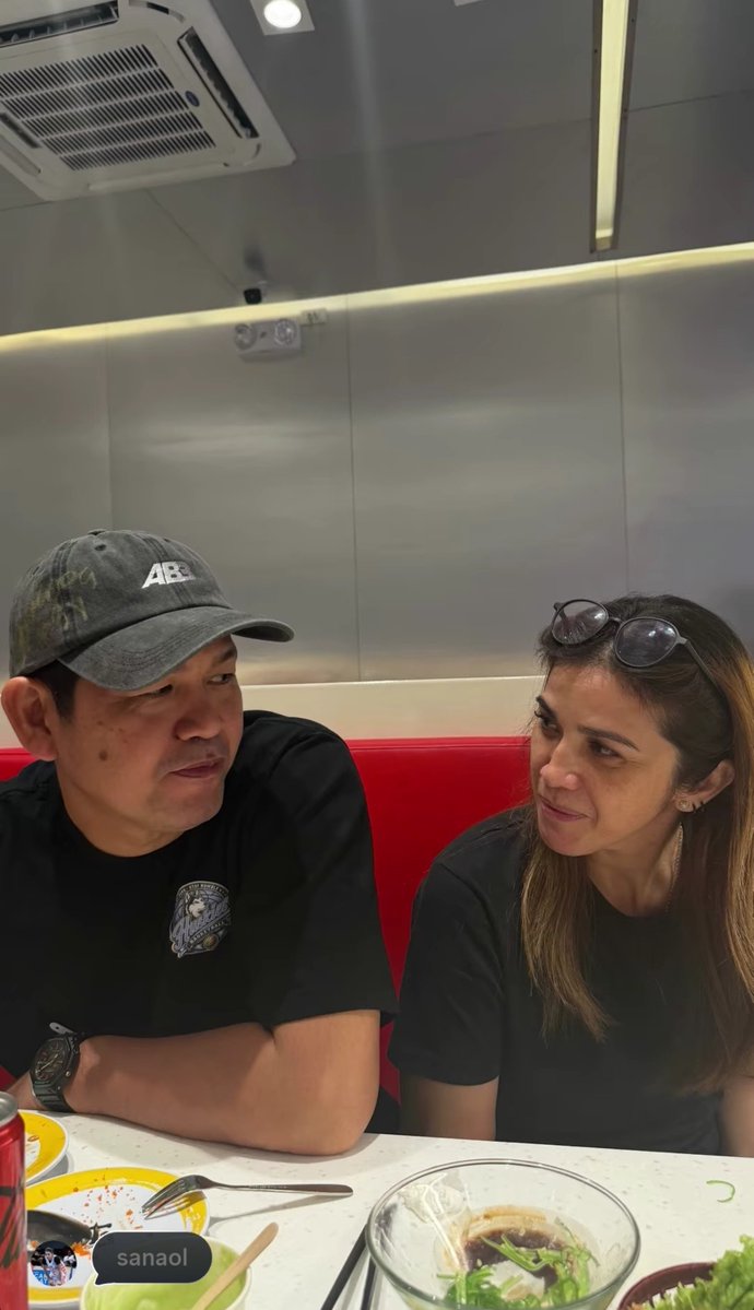Jhineq111's tweet photo. Soo sweet Naman Yan coach cat and coach boning😍

Pero wait Lang may naalala lang ako sa picture same na same sa Ka kilala Kung tropa HAHAHA may tropa ako naka cap din Yung boy tapos same din sila naka black ang pang itaas ni boy and ni girl pero tropa lang sila HAHAHAA🫪 https://t.co/xrKsGfeKvZ