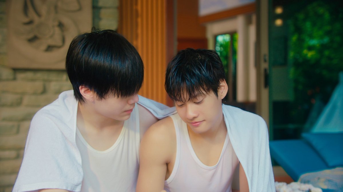 MakeItRight2026's tweet photo. คู่อื่นเขาชัดเจนกันแล้ว ธีร์ฟิวส์จัดไปอย่าให้เสีย!!

ซีรีส์ Make It Right 2026 | รักออกเดิน 2026 
📍คืนนี้ เวลา 20.00 น. รับชม Uncut Version ทาง Viu เท่านั้น

MAKE IT RIGHT MAKE IT FINAL 

#MIR2026FINALEP https://t.co/RFXdmIsBXD