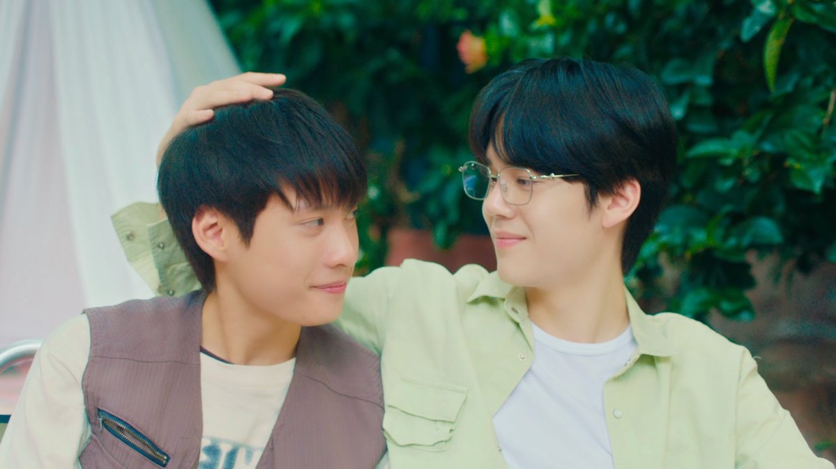 MakeItRight2026's tweet photo. คู่อื่นเขาชัดเจนกันแล้ว ธีร์ฟิวส์จัดไปอย่าให้เสีย!!

ซีรีส์ Make It Right 2026 | รักออกเดิน 2026 
📍คืนนี้ เวลา 20.00 น. รับชม Uncut Version ทาง Viu เท่านั้น

MAKE IT RIGHT MAKE IT FINAL 

#MIR2026FINALEP https://t.co/RFXdmIsBXD