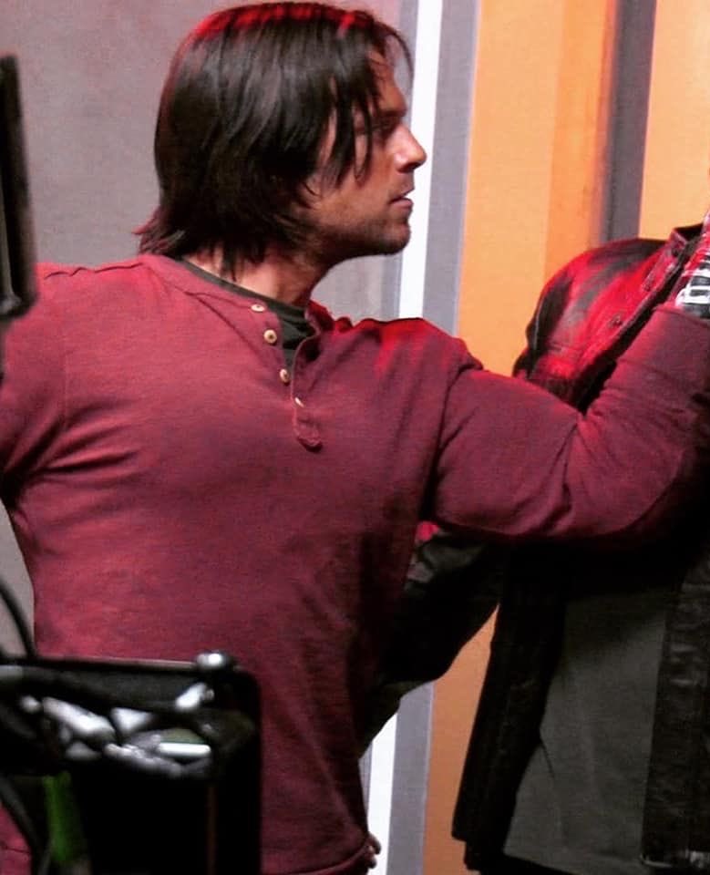 delicate__14's tweet photo. The money I would pay for a civil war rerelease just to see beefy bucky in imax https://t.co/8YsTKidCda