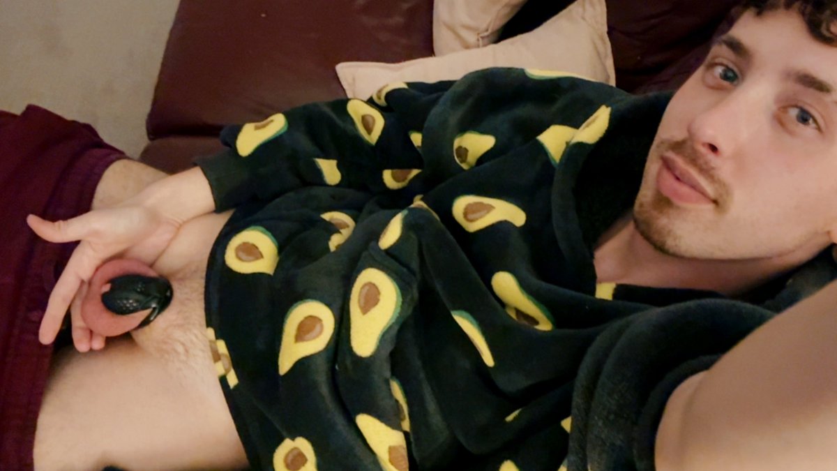 KYXXSLUT's tweet photo. all cosy for night 2 🔐 https://t.co/JTIiwXrWwQ