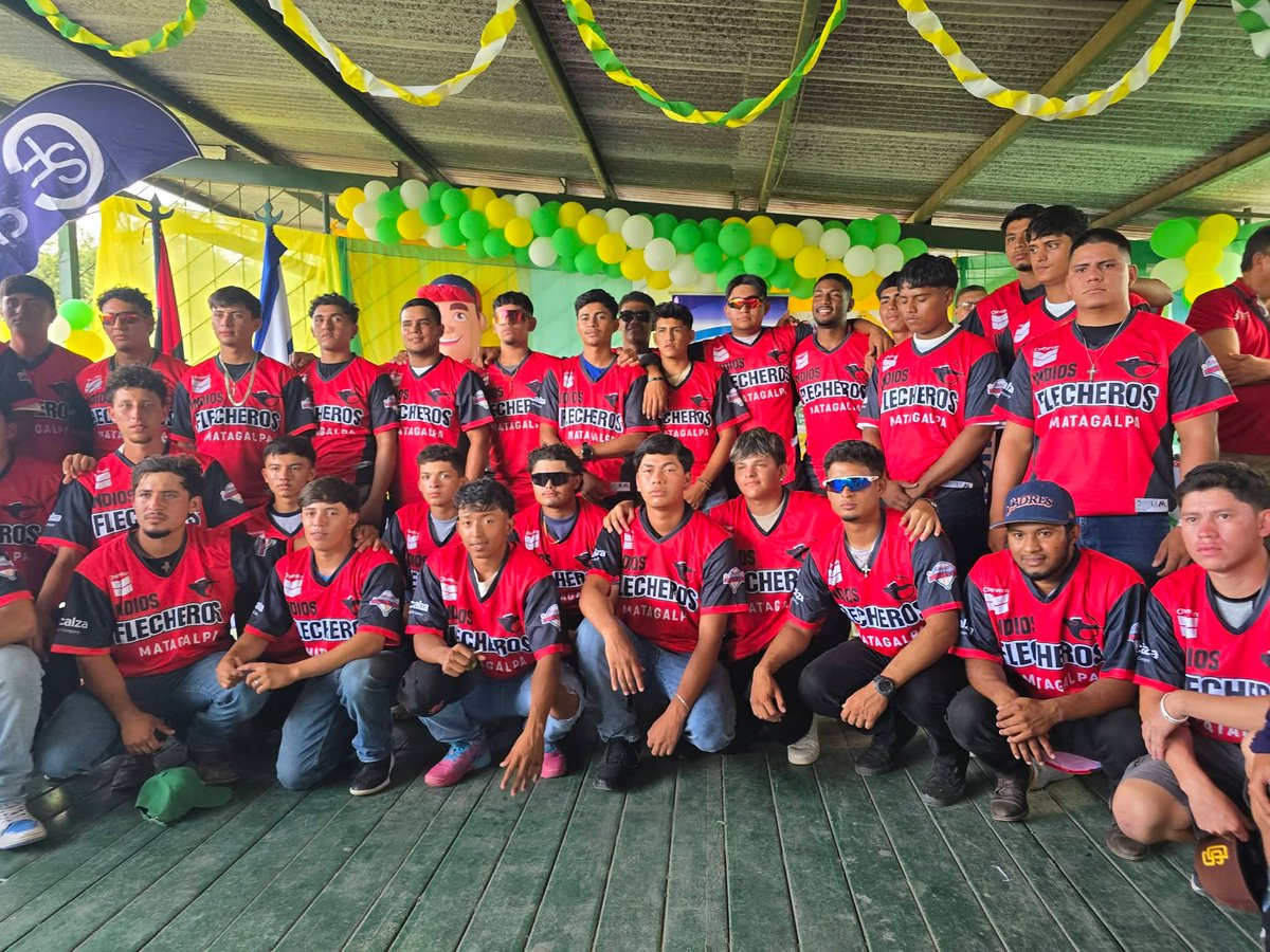 RJugada's tweet photo. ⚾️⚾️⚾️⚾️"La JugadaTV"⚾️⚾️⚾️⚾️
Matagalpa Nicaragua
Estadio Chales Solis

Entrega Uniformes Indios Flecheros Indios Flecheros de Matagalpa GPO U23 - 2026

Presentes Junta Directiva  Indios Flecheros , Autoridades Municipales , Medios de Comunicación
⚾️⚾️⚾️⚾️"La JugadaTV"⚾️⚾️⚾️⚾️ https://t.co/ZhJHGeXx0T