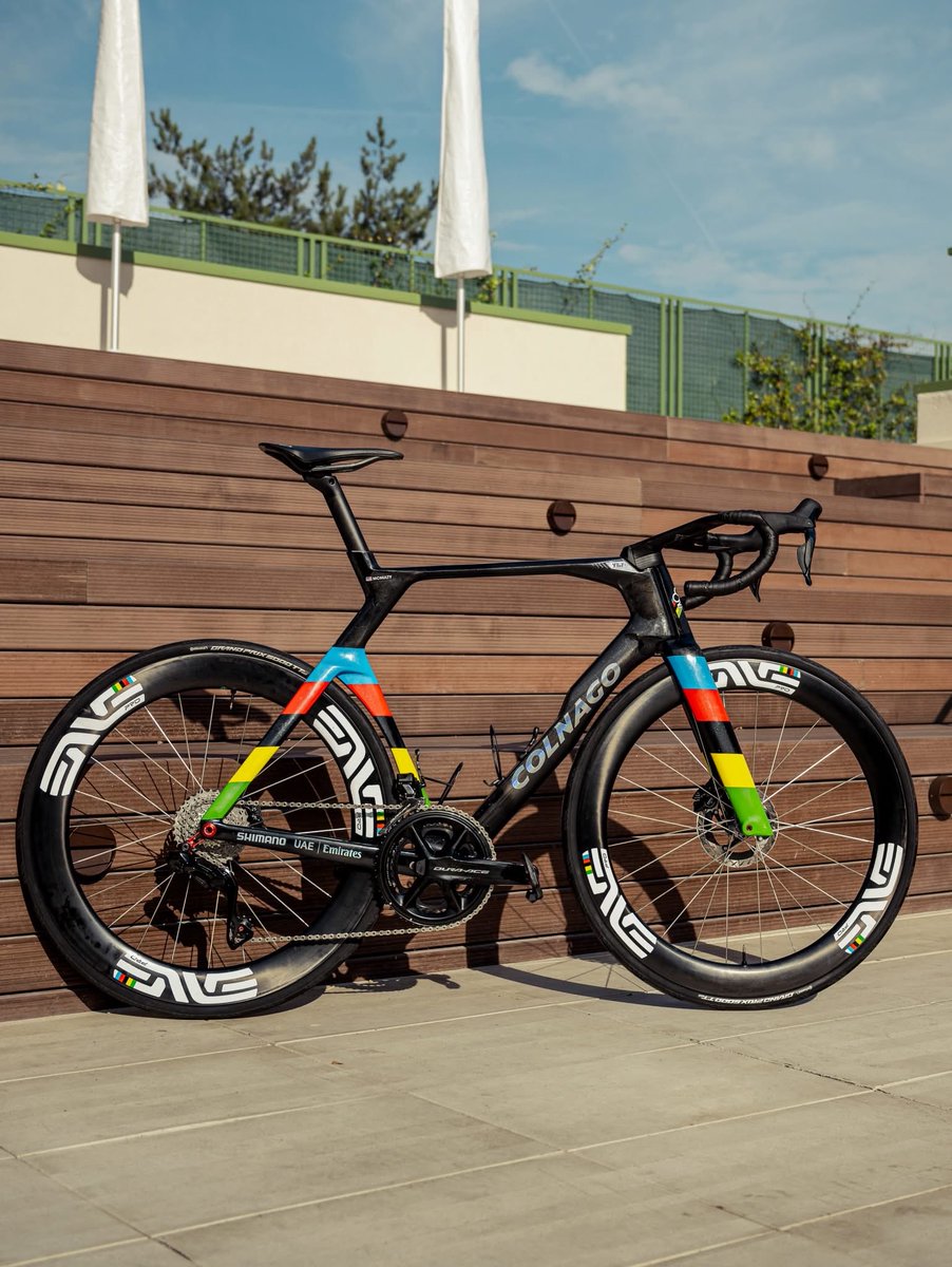 CyclingTodayEn's tweet photo. World champion’s bicycle, beautiful right? https://t.co/ZIh7mieoLJ