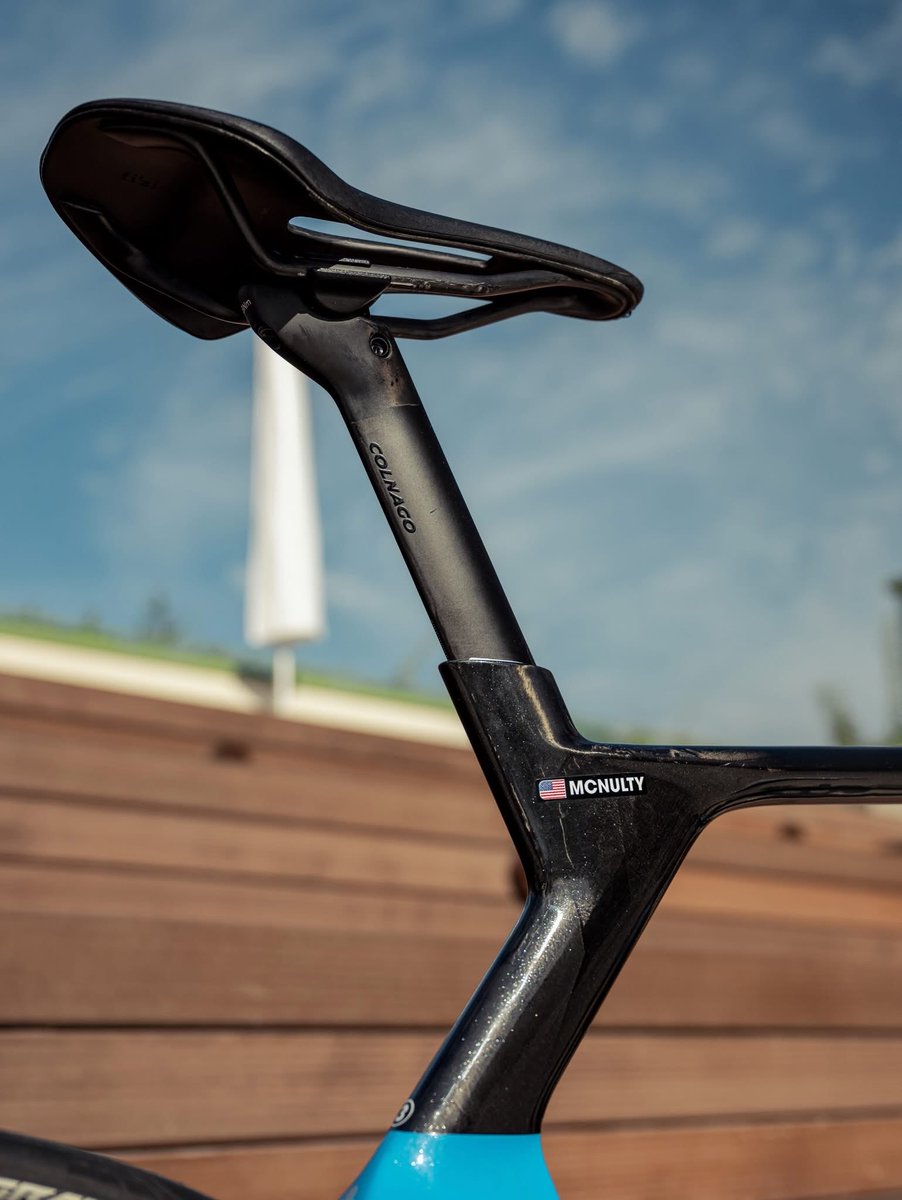 CyclingTodayEn's tweet photo. World champion’s bicycle, beautiful right? https://t.co/ZIh7mieoLJ