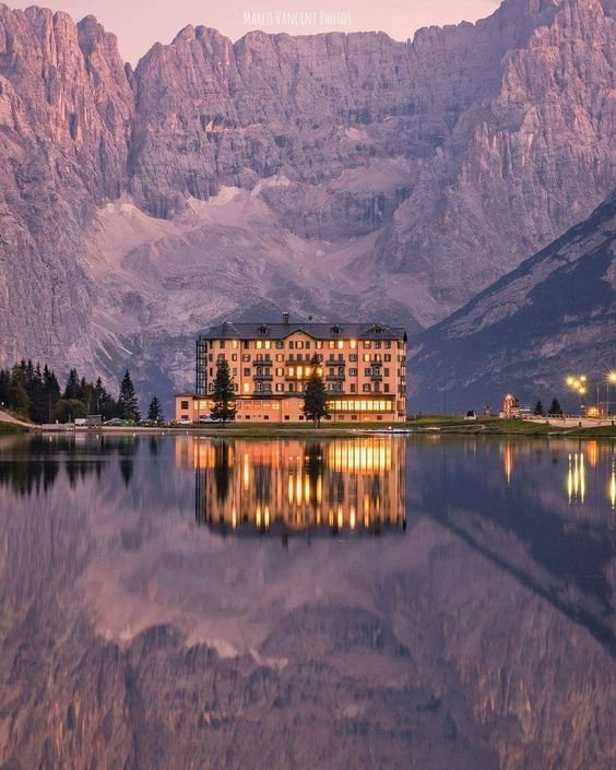 onllycutestuff's tweet photo. Cortina d’Ampezzo, Italy https://t.co/1SZXBDzPAz