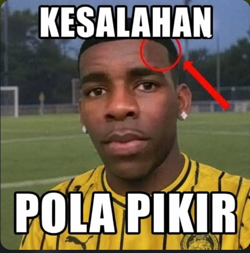 Warhead_std's tweet photo. @myutd06 @GIZISAMA Yang kutuk negara orang, iq, pasport, mata uang &amp; sampai doa kan kena bencana, cuma sebab kalah pasal bola kan kalian😹 1 internet full warga kalian kalo kalah debat bawa2 hal yang gua sebutin, bayangkan kalian itu dikenal cheater palsukan dokumen, bisa2nya tuduh orang cheating😹 https://t.co/madEeDJJYB