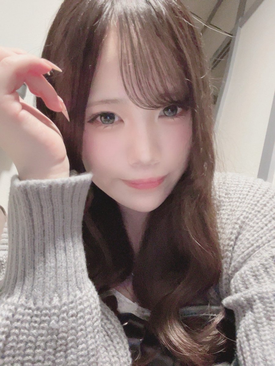 fu_uyu_'s tweet photo. 画質悪い自撮りあげても許される？ https://t.co/Du56pu0KPp