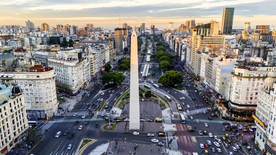 Forbes's tweet photo. Argentine Citizenship Will Be New ‘Status Symbol’ For Wealthy Americans, Say Experts
https://t.co/p9HmZunZ3Q https://t.co/ZKF3drP4n7