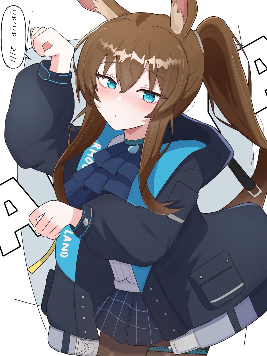 longt120125's tweet photo. 猫のポーズを取る凄腕CEOアーミヤちゃん(アークナイツ） https://t.co/Cq96r0k6tt
