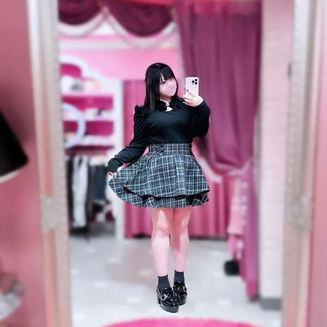 xxtaberunoskyxx's tweet photo. 🎀🍂秋はツイードミニが可愛い〜♡

ぽっちゃり女子におすすめの
秋用ツイード柄ミニスカート💗
ニットやブラウスと合わせるだけで
一気に秋っぽコーデに🐱✨

♡通販サイトでも全サイズ購入OK
♡本日注文で最短土曜日発送予定
秋のお出かけ用に今すぐチェックしてね❣️

https://t.co/TeO6etW1z4 https://t.co/z285Kp28jO
